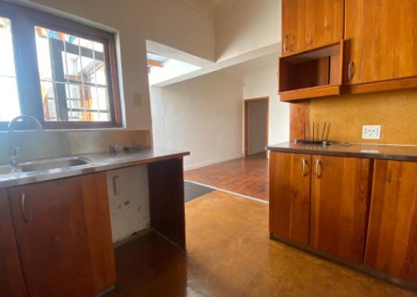 To Let 2 Bedroom Property for Rent in Zonnebloem Western Cape